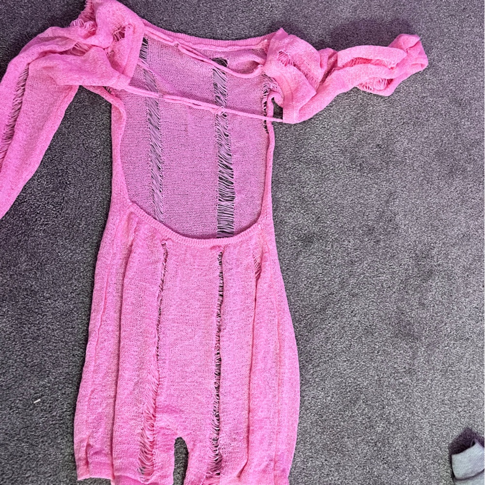 Pink romper - Picture 2 of 2